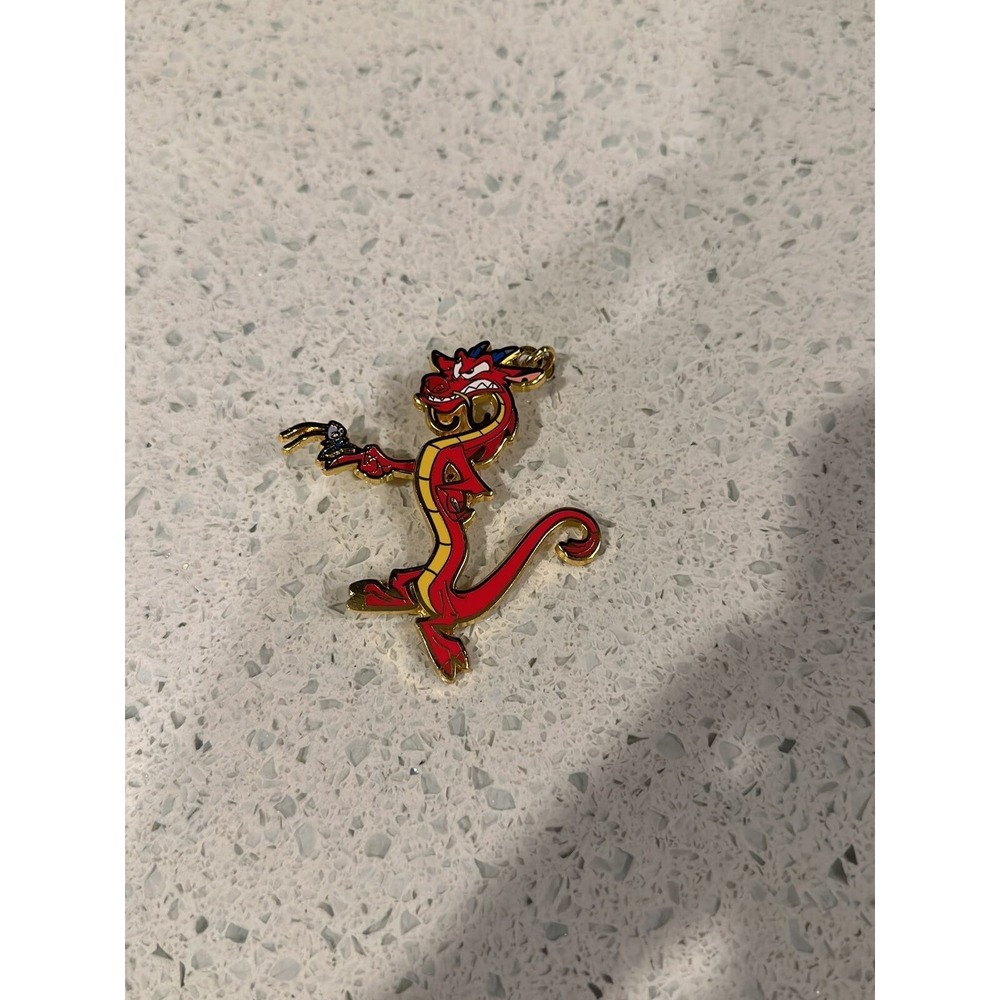 Rare Disney Loungefly Keychain - Disney Mushu And Cri-Kee Movable‎ Arm SA